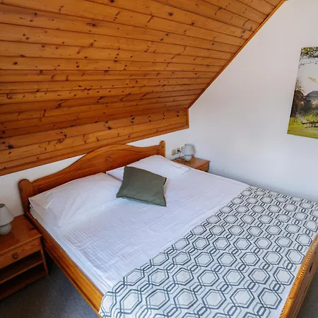 Guesthouse Jelenov Greben Podcetrtek Exterior photo